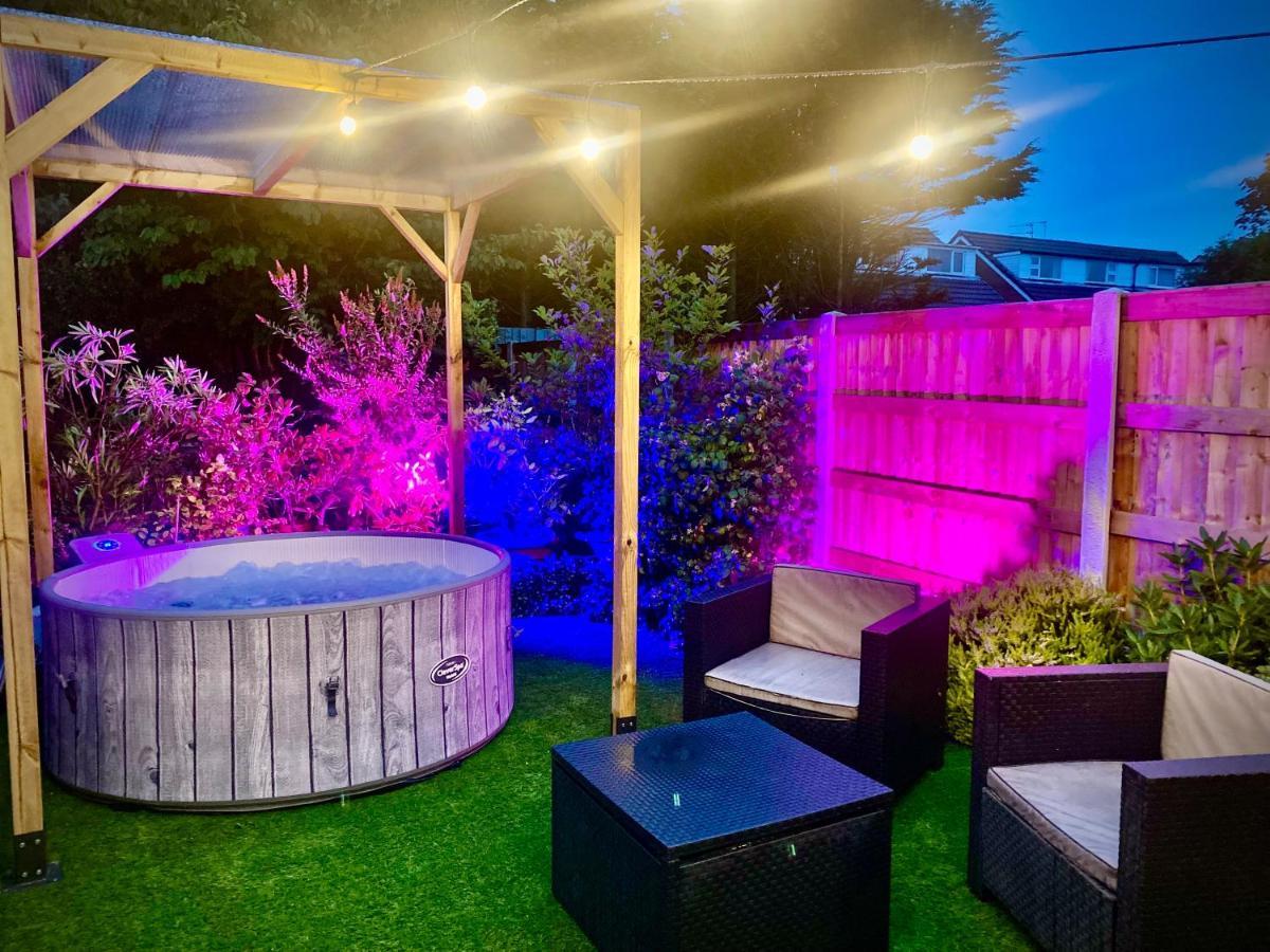 Remarkable 3-Bed Hot Tub House In 黑潭 外观 照片